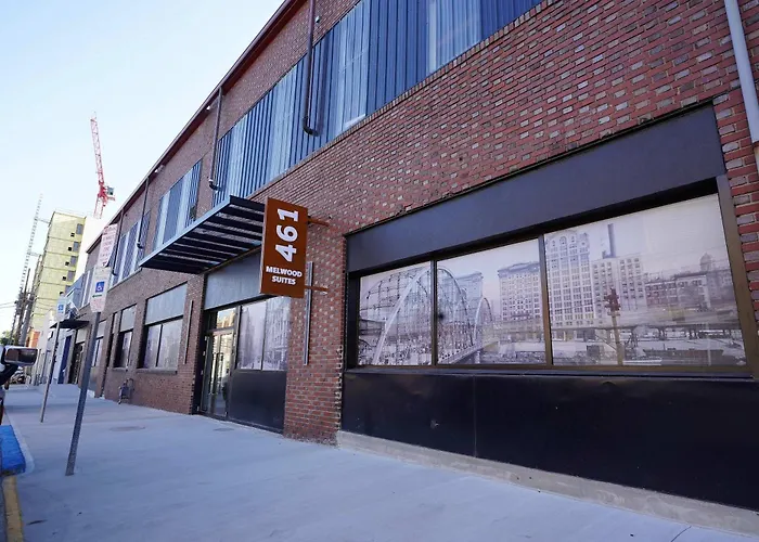 New Loft 3 Min To Childrens Hospital Sleeps 4 Apartment